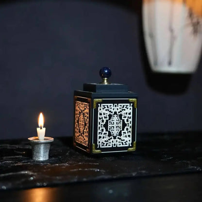 Lattice pattern bamboo charcoal tea canister for loose leaf tea storage, front view